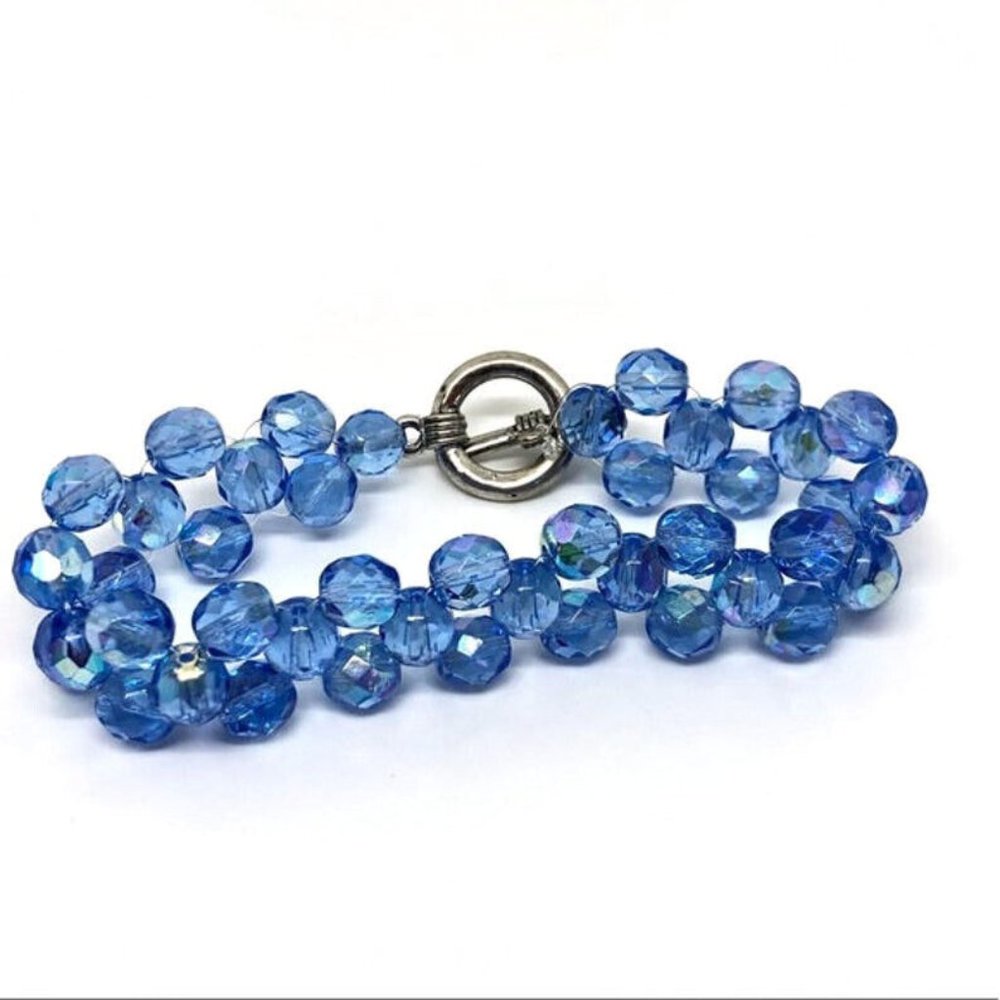 Vintage Blue Faceted Glass Crystal Bead Toggle Bracelet. Triple Strand